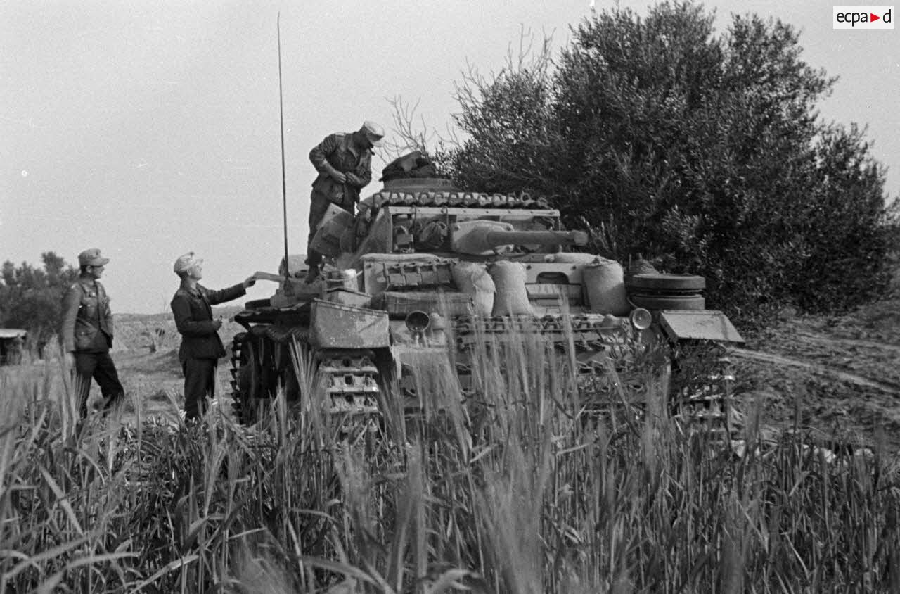 Pz.Kpfw. III Ausf.L (Fgst.Nr.74173) DAK {150}{a} A150 Tunisia, 1943.02.13.jpg